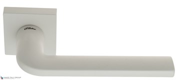 Дверная ручка на квадратном основании Fratelli Cattini "LINEA" 8-BI белый